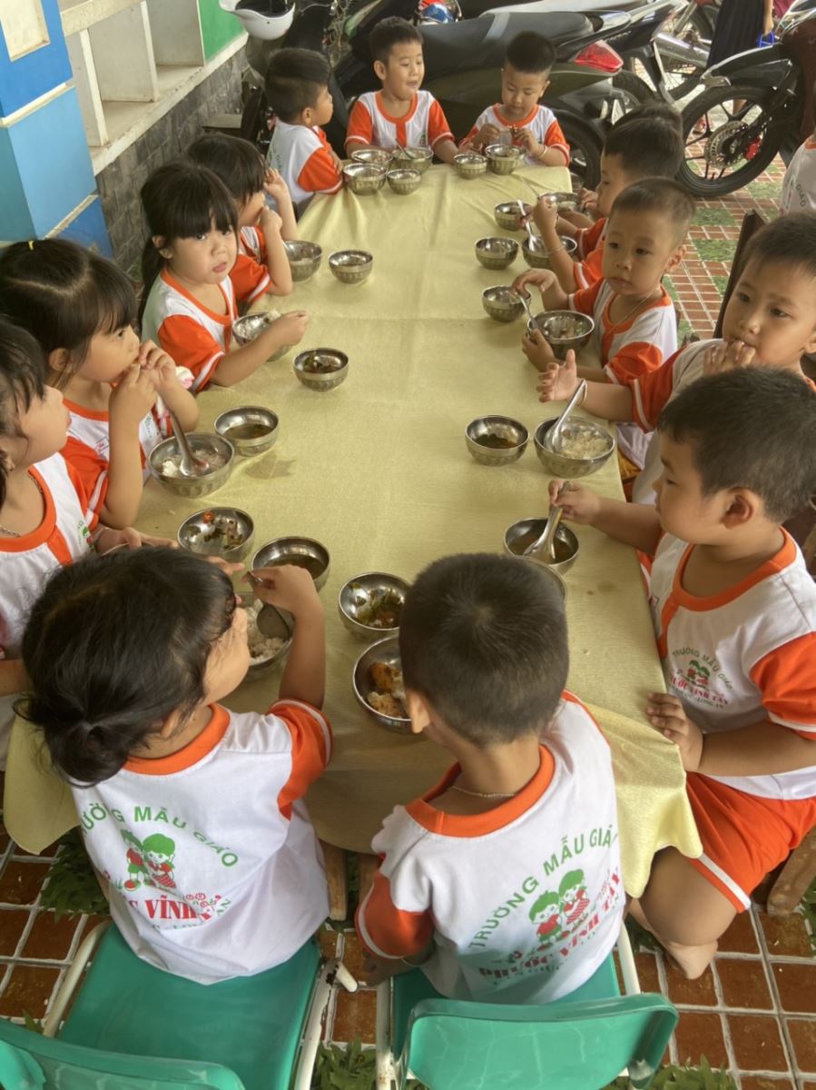 Thực đơn tháng 05/2025